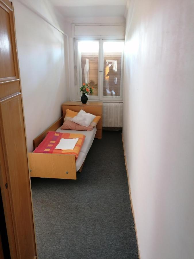 Malomtavi Vendeghaz Apartment Tapolca Exterior photo